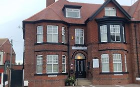 Crescent Lodge Guest House